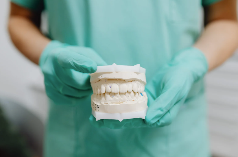 What are Direct Denture Services?