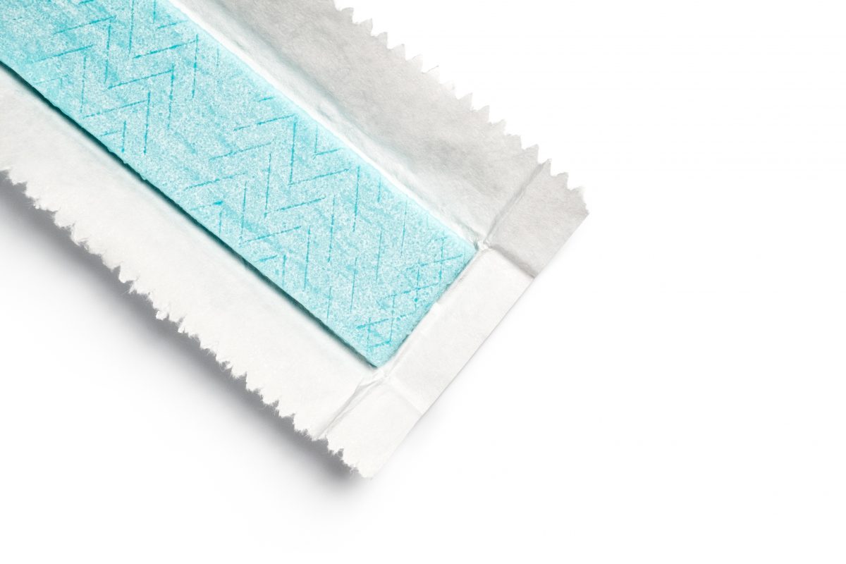 Does chewing gum make your teeth white
